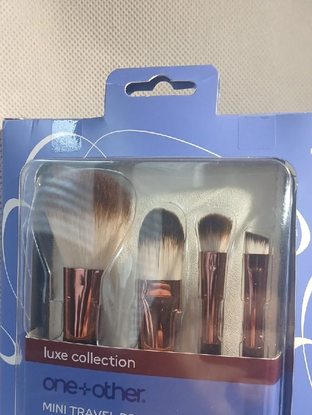 Mini Travel Brush Set in Rose Gold and Black